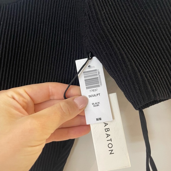 Babaton Sculpt Knit Square Neck top - size M - Picture 4 of 4